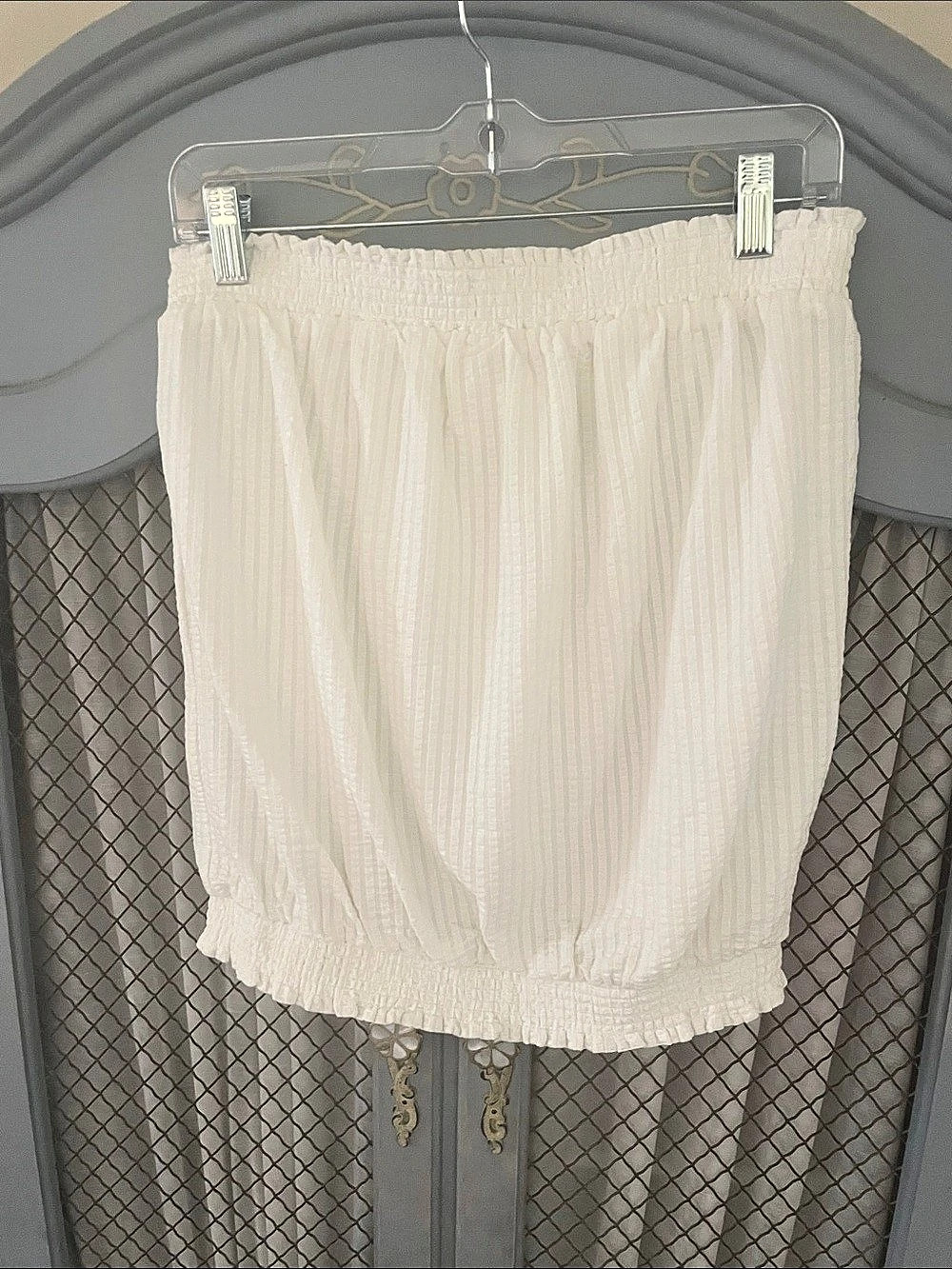 Anthropologie Textured Strapless Crop Top in White Size Large Like New